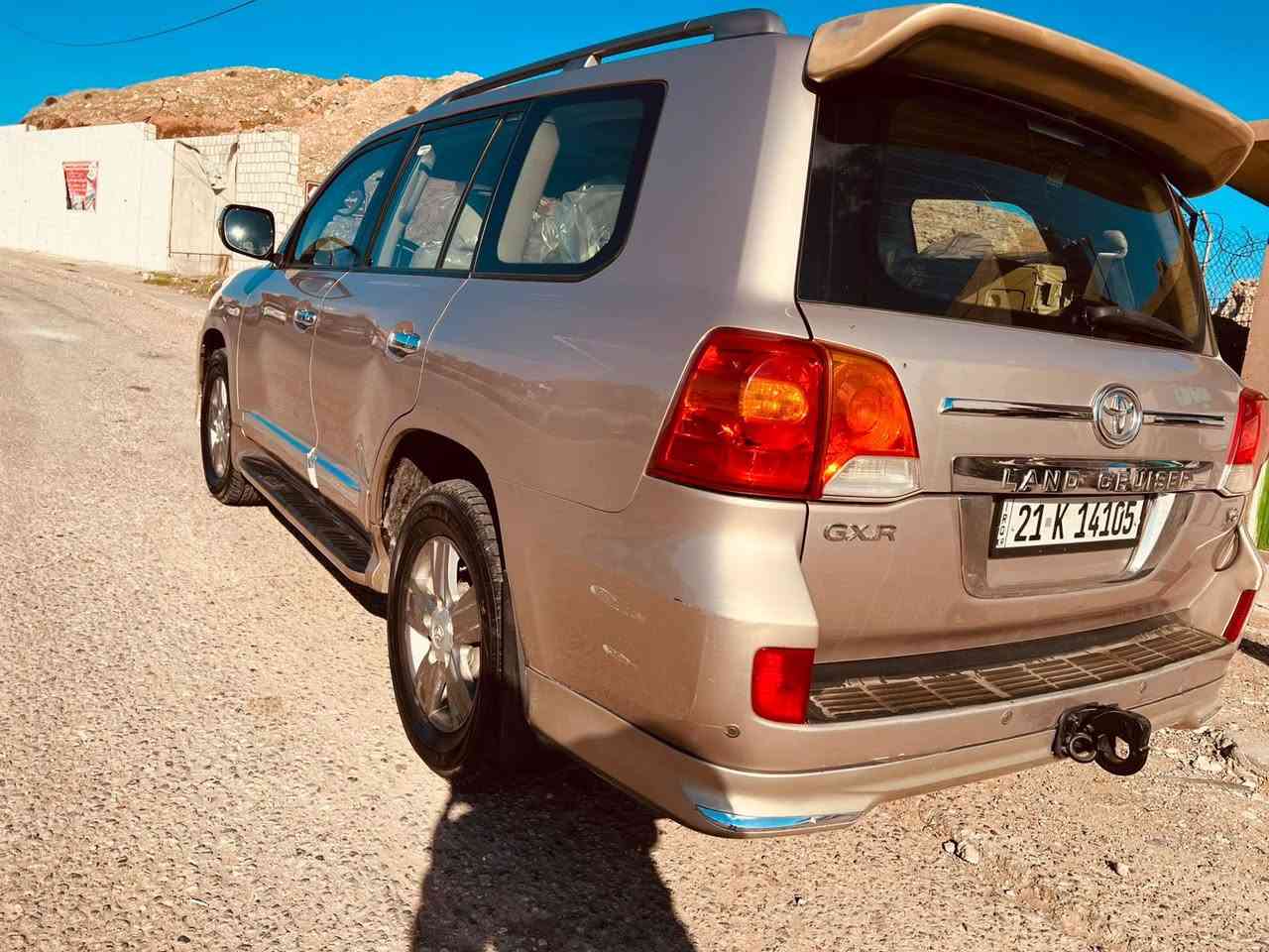 لاندكروز 2008
 GXR  ٦سلندر 
ماشيه 160
 الف حقيقي 
رقم سليمانيه 
سنويه بأسمي شخصياً. 
وكاله تحويل حاضر 
 مكفوله من الضرر والتصليح السياره جديده بمعنى الكلمه صدر حداديه تبريد تخم تاير كله جديد 
مكان السيارة اربيل 
السيارة معروضه 265$ وبيها مجال بسيط الشراي يتصل وعيوني اله 
 ***********
 اتصال او واتساب 
***********
