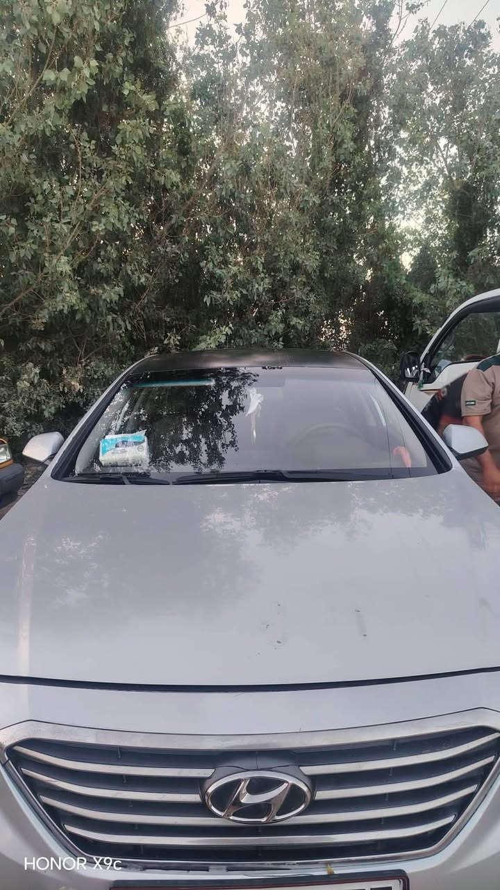 السلام عليكم سوناته 17 كص جنطه سياره جاهزه من كلشي
مكينه 2000 دوش غاز غاز بلاد 

مكينه كير تبريد حداده طوبه سياره جاهزه 

متوم شمالي طبق لاصل سنويه وارقام اصليه شرط شرط الحاسبه 

مكانها ديوانيه ....السدير

السعر 52 وبيهه مجال قليل للشراي.   .....اتصال ...
‏‪***********‬‏

#ادمن
