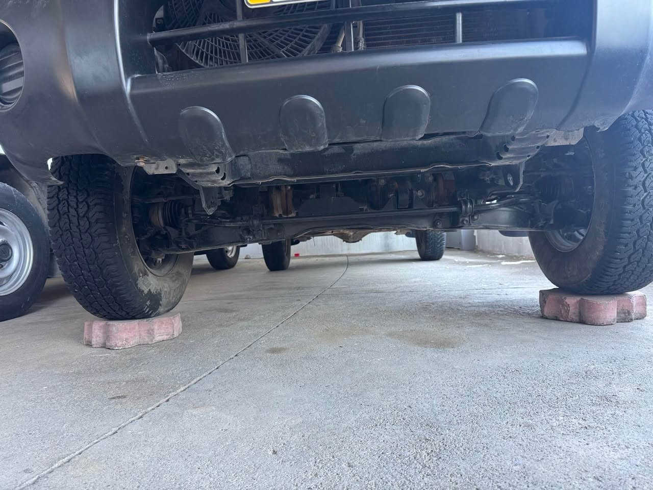 نيسان پيكاب موديل ٢٠٠٧ لؤك تةنها ١٧٠ هةزار رويشتووة
سةنةوى تاكو ٢٠٢٩ تازةية بةناوى خومة 
مةكينةى نةكراوةتةوة تةنها سةرقةپاغى هةلگيراوة
سةيارةكة زور خاوينة تةنها هةردولا بؤدى بوياغ كراوة لةسةر ساغى
هةموو گيانى لةسةر بيلاديية هيچ مةسرةفى نية بةشةرت 

شوين چوارقورنة       نرخى ١٤٤$ و كةميك مةجال 
***********     ***********
***********     *********** رانية, السليمانية
