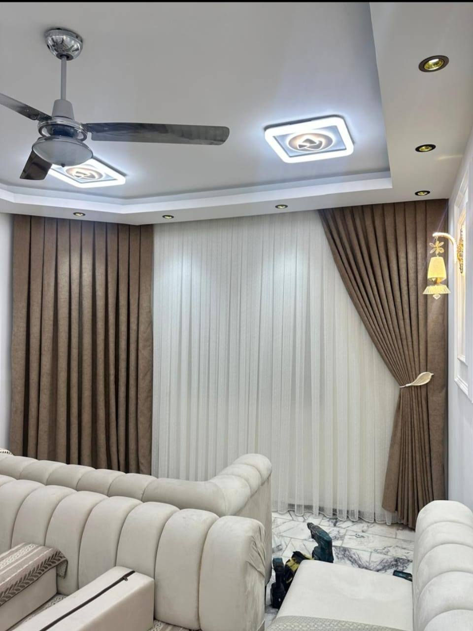 الموعد الدقه بالعمل المهنيه بكادر تنصيب كافه ستائر ستائر المهندس فرع مغلق مدرسه بخاري ستائر ماركات ضمان موديلات حديثه هاتف *********** لاتجي نجي نقيس ونسلمك
