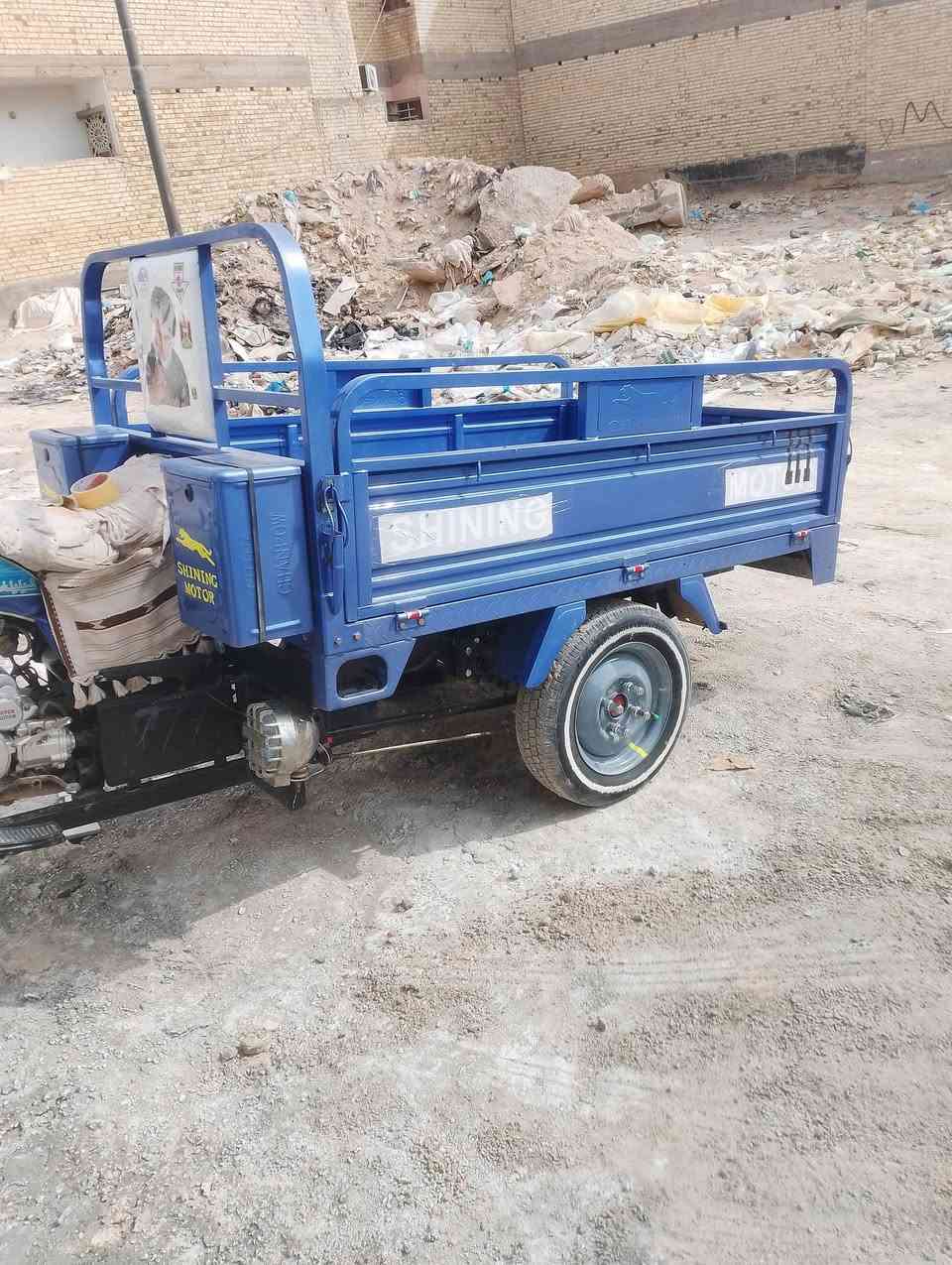 ***********
للبيع
