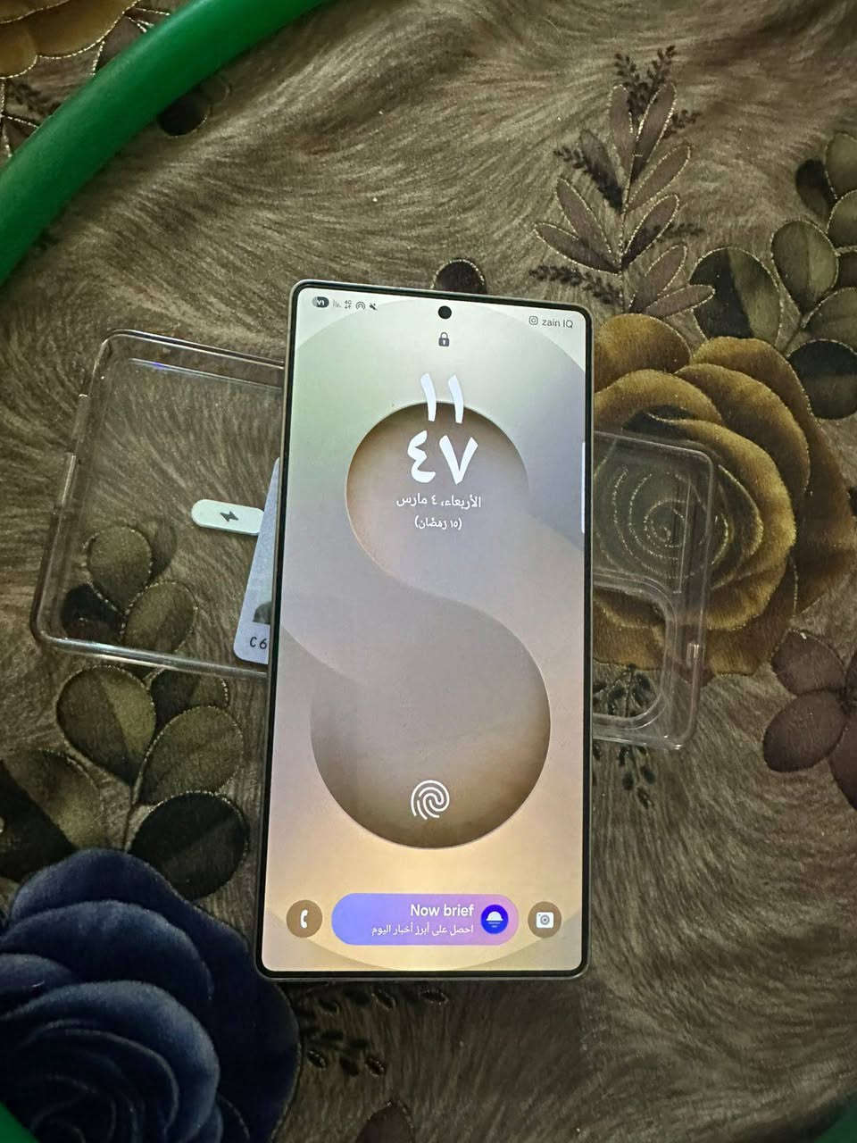 s٢٥ جديد مال جميعه للبيع كامل ملحقات ذاكره ٢٥٦ سعر خاص هاذ الرقم ***********
