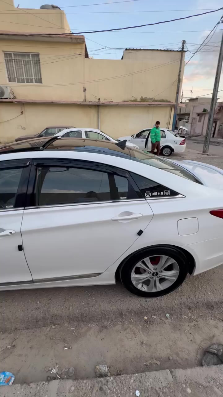 سوناتا ٢٠١١ رقم دهوك كابون بازين سيارة جاهزه تبريد طخم تاير صدر جديد بيها قطعتين كلير بدون دواخل ***********
