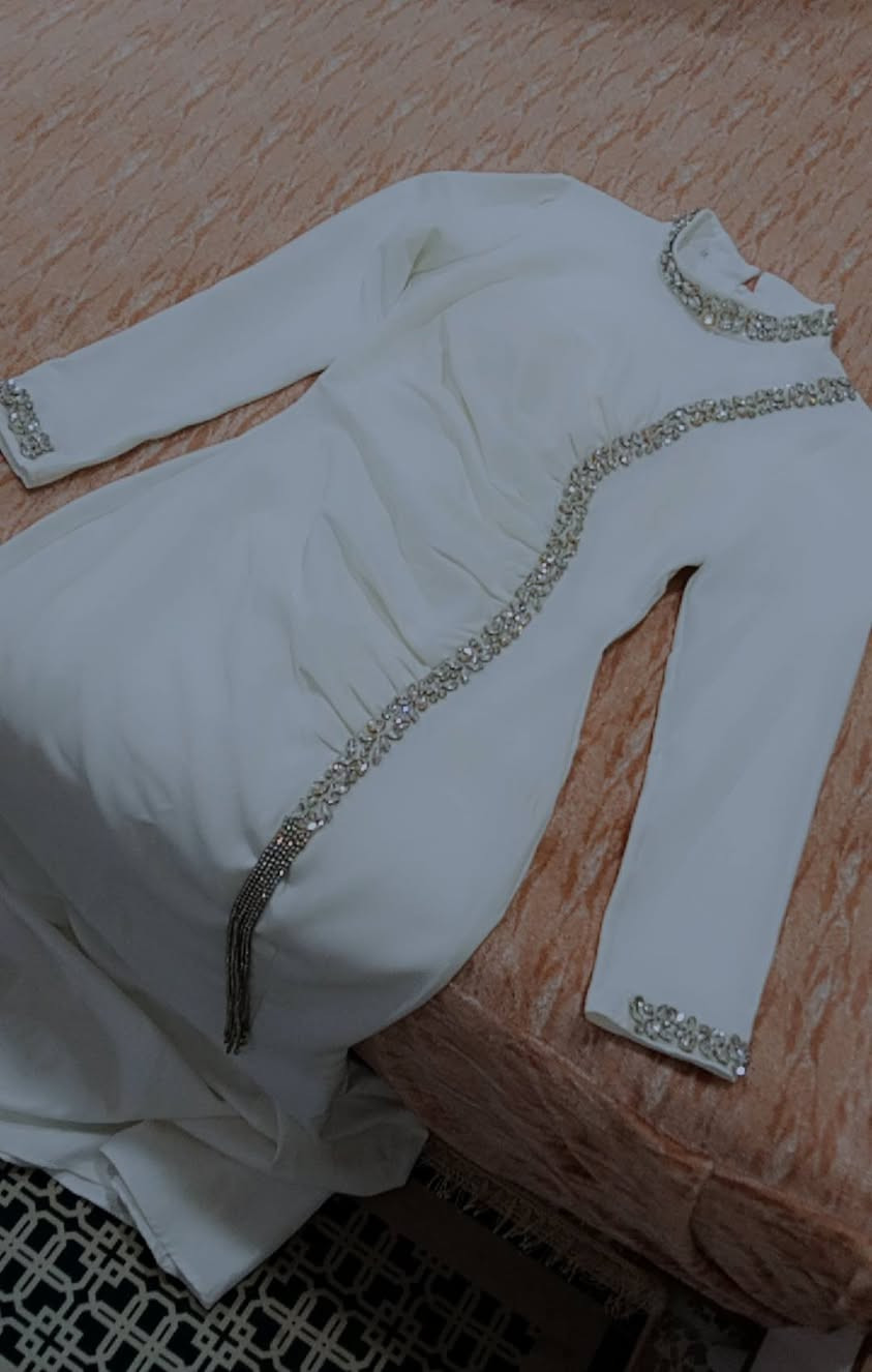 فستان السمكه السعر 45وبي مجال
القياس 40


**إذا كنت صاحب هذا الإعلان وتريد حذفه لأي سبب، رجاءا أرسل رسالة إلى الدعم الفني**