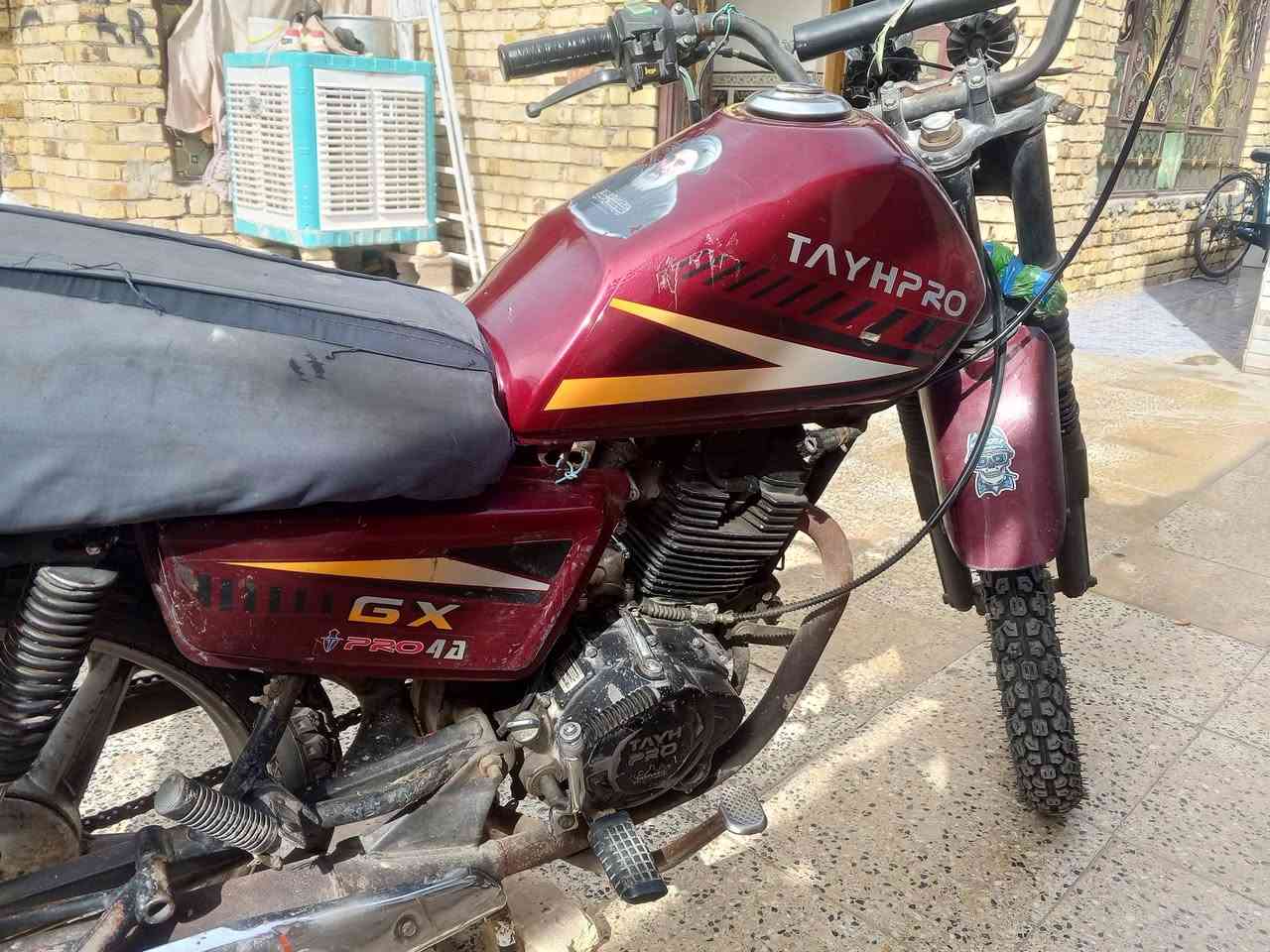 سلام عليكم  دراجه البيع  مكينه ميتين  وراق  السعر 650 وبيهه مجال ‏‪‏‪***********‬‏
