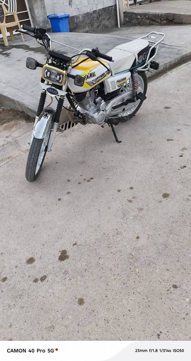 سلام عليكم دراجه سيفان ميدل 25 دراجه بعده زيرو جديده معنه لكلمه مكاني ديالى خالص هبهب السعر ٧٣٠ وبيه مجال أو اكو مراوس بتايكر سيفان همين عادي ***********
