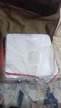 مساء الخير عندي طباخ اربع شعل بل كارتونه السعر ٧٠ وبي مجال ‏‪077224240...