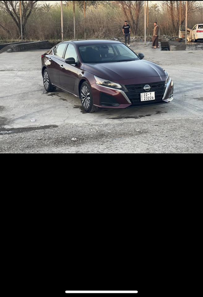 السلام عليكم
نيسان التيما 2024 SV

سياره جديده وكامله وبدون نقص 

ولا كلوب بلدشبول رادارات كامله السياره جامرلغ السايق والباب صبغ

سعره 160 وبيه مجال 
***********
