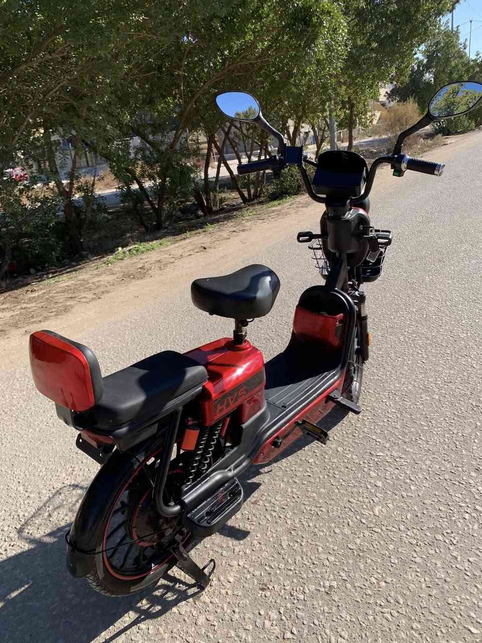 السلام عليكم 
دراجه شحن حجم 20 بطاريات5 نضاف وع الفحص ملف 1000 سرعه 60 مراوس بجهاز ***********
