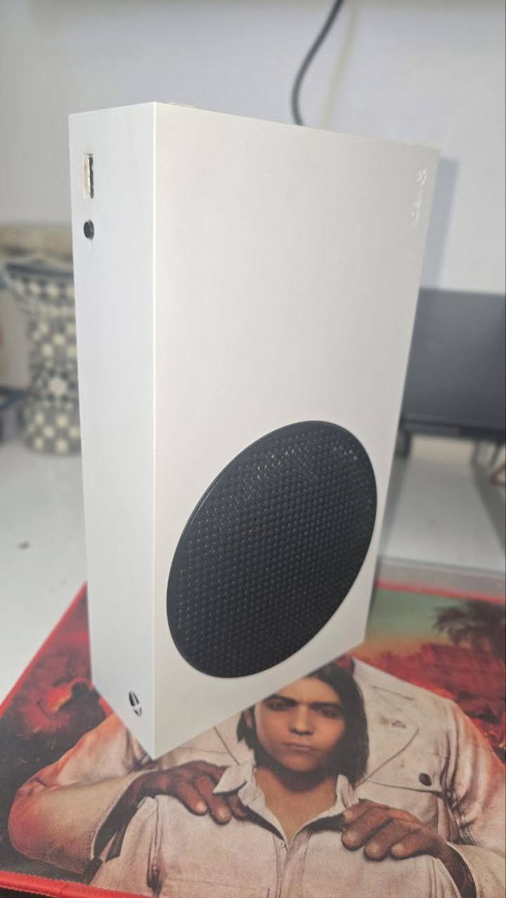 السلام عليكم
الجهاز كامل ملحقات كارتون و اسلاك  و يد  اليد بيها درفت بسيط ميأثر بلكير اليسره  و وياها بطاريه اصليه من اكسبوكس اليده تشحن من منفذها  بدون قاعده 
السعر ٣١٠


**إذا كنت صاحب هذا الإعلان وتريد حذفه لأي سبب، رجاءا أرسل رسالة إلى الدعم الفني**