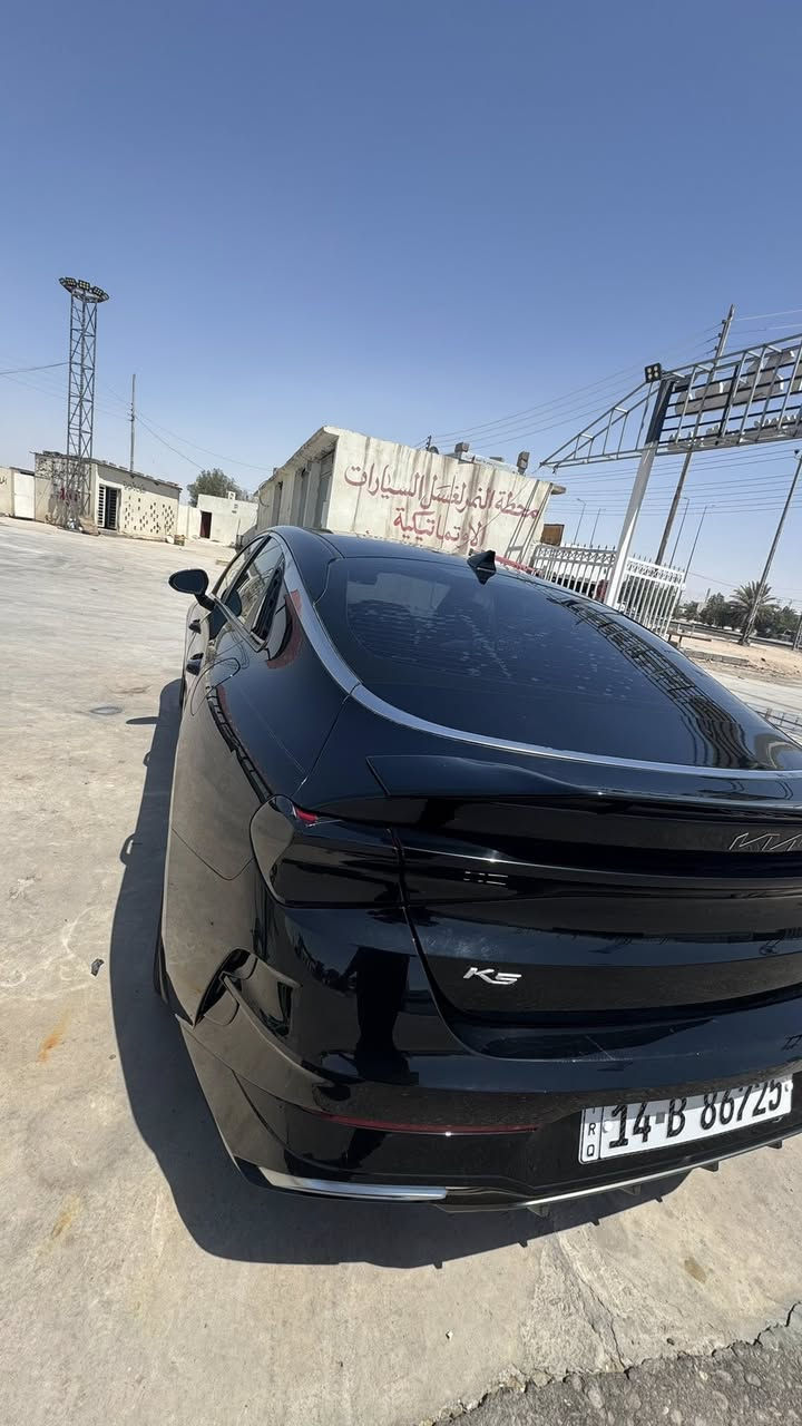 السلام عليكم k5 للبيع
موديل 2022 محرك 1600 تيربو gtline رقم بصرة حره باسمي تحويل ثاني يوم حادثها مرفق بالصور تبدبل بنيد فقط  
للاستفسار اكثر مكان السيارة بصرة الزبير
السعر ١٦٠ بيها مجال
***********
