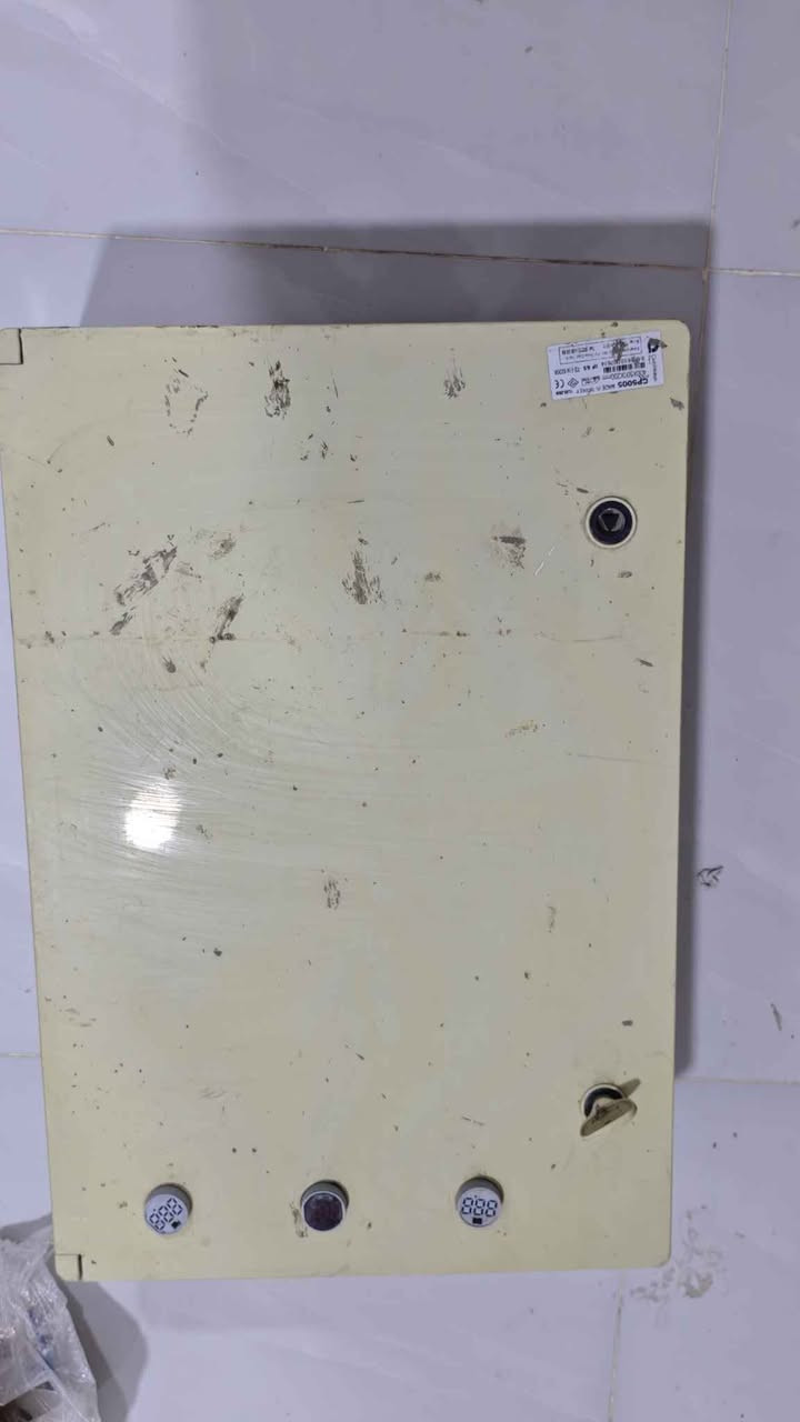 مجموعة سويجات كهرباء 

بورد كهرباء

جوزات 

كلهم على الفحص وبيهن ضمان .

التواصل اتصال او واتساب 

*********** كربلاء, العراق
