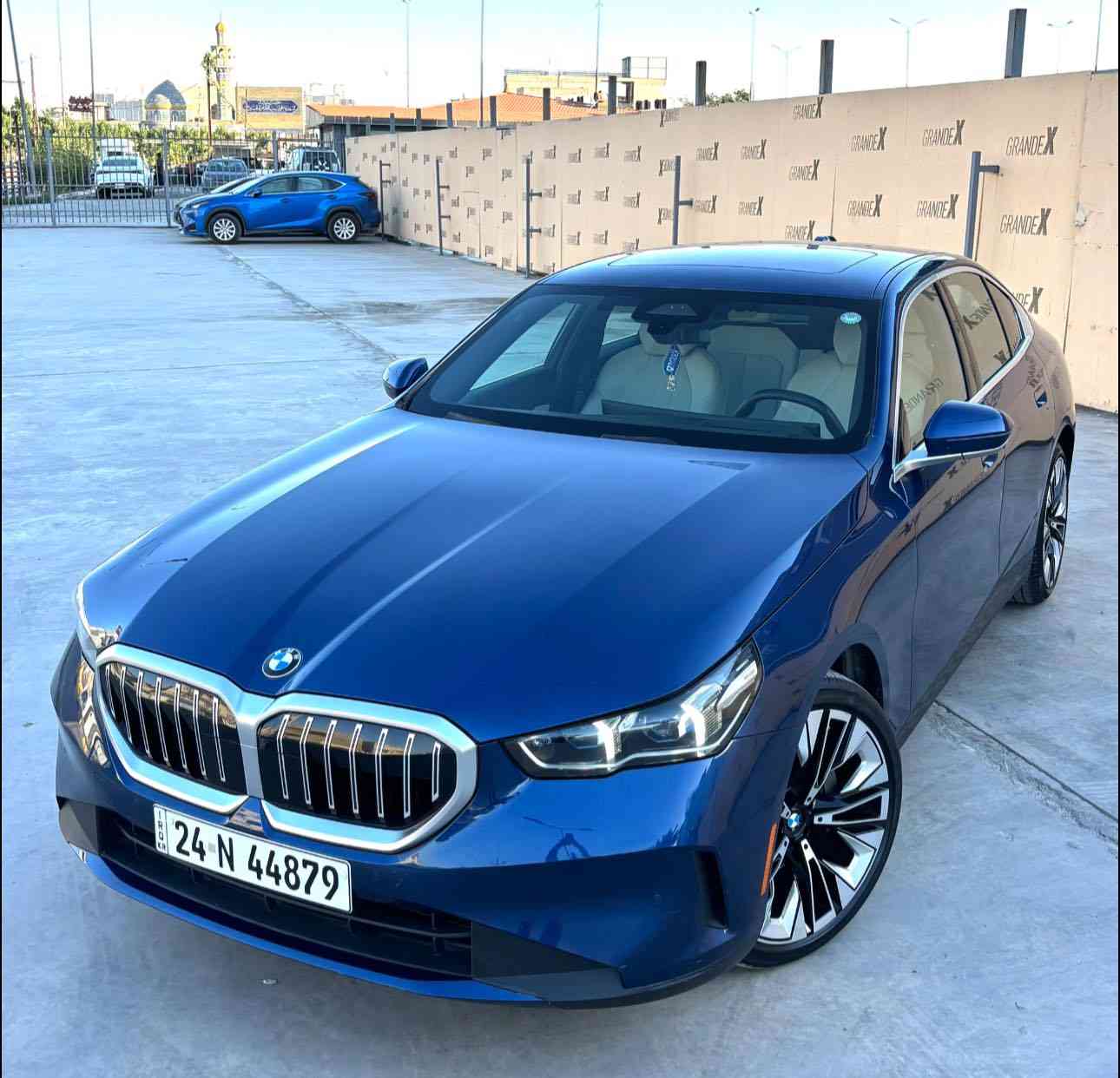 السلام عليكم بسعر مناسب BMW 530i 2024
BMW 530i 2024 
لون مميز جداً 
سنة الصنع : 2024 الشكل الجديد كلياً 
4 سلندر توين تيربو 
رقم شمالي باسمي تحويل ثاني يوم 
مواصفات السيارة :
داخل حليبي او ابيض 
ويل السيارة تصميم خاص( M )🛞
دخول ذكي 
انارة ترحيبية 
فتحة سقف 
فتح صندوق ذكي
حساسات بزاوية 360 درجة 
ماوس كرستالي الحديث من BMW 
اصطفاف تلقائي
رجوع تلقائي 
خمس كاميرات محيطية لتسهيل الرؤية
شاشة انارة لمعلومات السيارة ( داتا شو ) 
نقطة عمياء ( التعتيم التلقائي )
انارة داخلية والتحكم في الألوان 
شاشة متصلة 
الجلود المستخدمة لداخلية السيارة بنوعية ممتازة وفاخرة 
نظام صوتي هارمان كاردون الممتاز 🎧
مقاعد تحكم كهرباء وضعيات خزن
⛔️وارد امريكي كلين بدون حادث (فقط قطع كلير امريكي باماكن محدده )
بدون حاد
 
العنوان // بغداد الحرية 

رقم الهاتف //***********

***********
