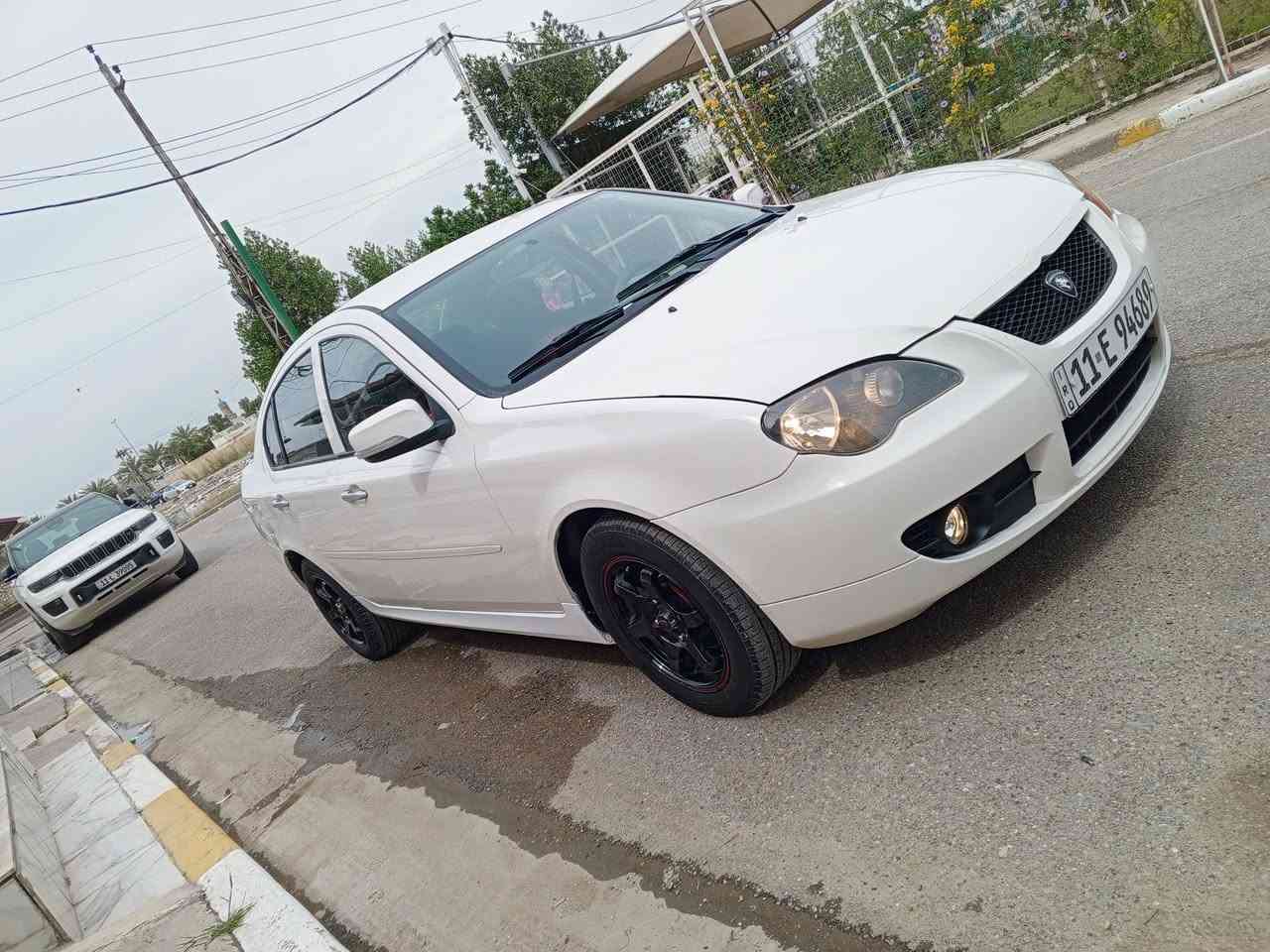 السلام عليكم ابروتون موديل 2013سياره جاهزه كير محرك تبريد ثلج سياره جديده اخت الزيرو ربع مذب عليه رقم بغداد دولي بسمي شاشه كامره سنتر لوك السياره بل عافيه على ياخذه مكان بغداد حي العامل السعر 73وبيه مجال حك الجيه والشراي يتصل ***********
