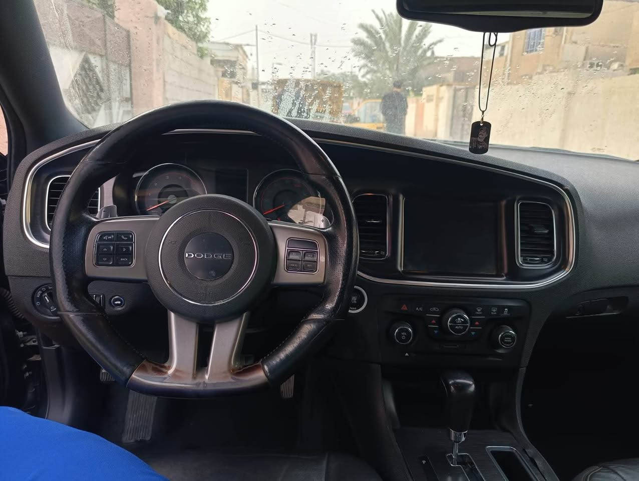 دوج چارجر نسخه المئويه احتفال 🥳🎉شركه دوج بل ميه سنه نسخه مميزه من حيث المواصفات فول ٥٧٠٠rt ✈️كشنات حضن فتحه دمام ويل ٢٠ اصل خزن ميموري رقم  بغداد السياره قويه وحلوه. وسعره ١٦٠ عنوانه  بغداد ***********. ملاحضه ترهم مراوس بغداد, العراق
