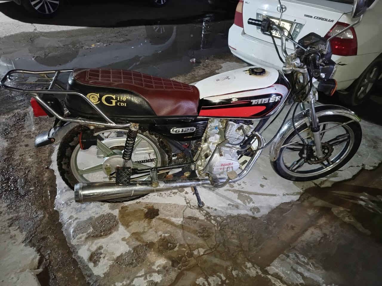 السلام عليكم ماطورات للبيع الاسود20والبيض واحد 22والاخر البي لزقه حمره بالكشن 23 الشراي يخابر كل واحد وسعرو مكاني قرب كراج بغداد 
***********
***********
