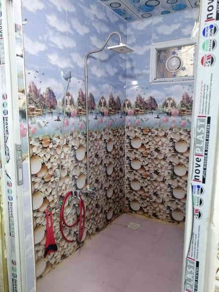 السلام عليكم
للإيجار المساحه 100م يحتوي على 
/غرفة/صاله/مطبخ/استقبال/صحيات داخل وخارج
#العنوان مقابل قريه الغدير _شارع المطحنه ثالث فرع يبعد عن الشارع العام 500م كلشي متوفر وقريب عالبيت
الإيجار قفل 250 الشهر 
استفسار اكثر الاتصال عالرقم
***********
