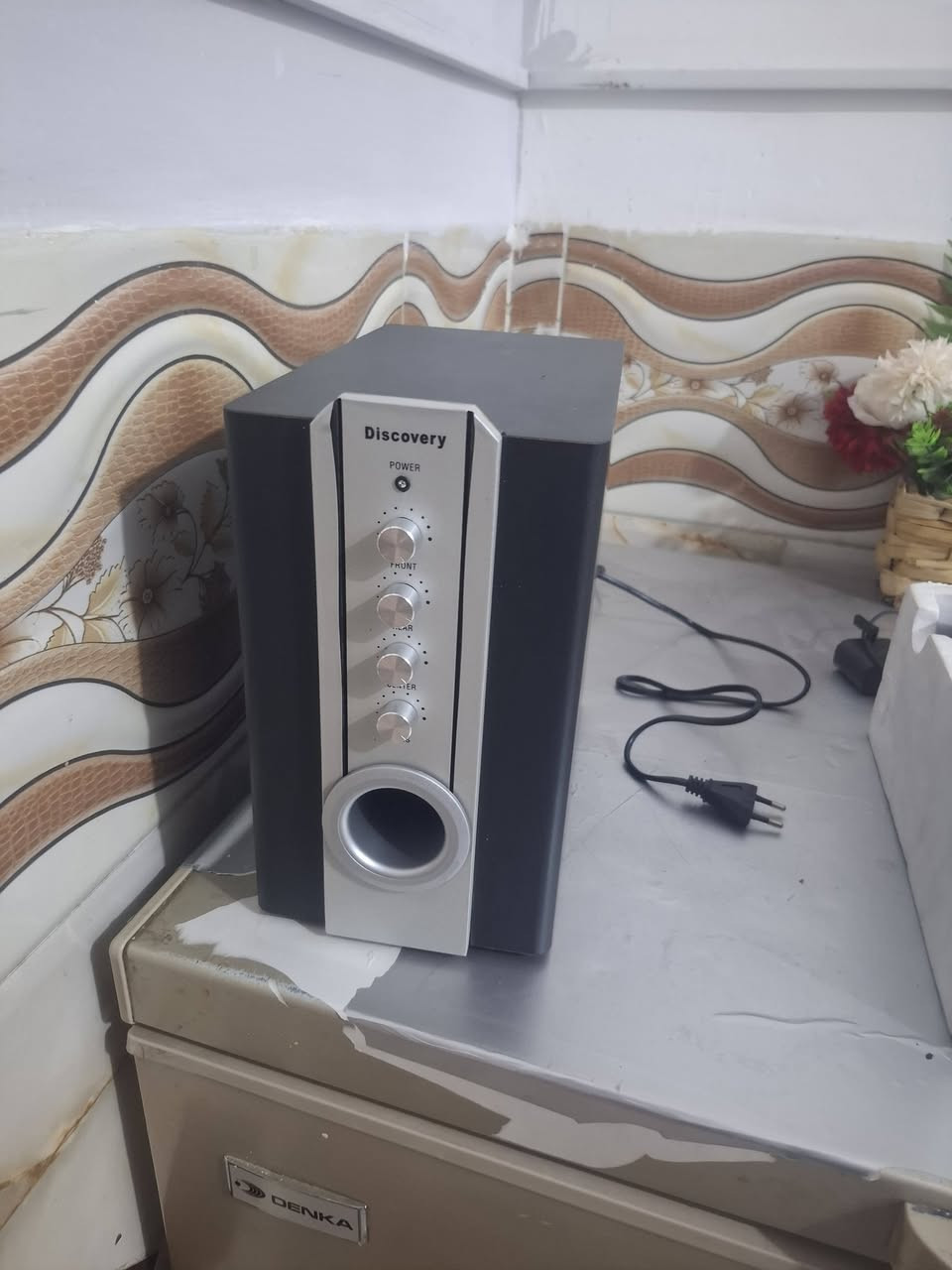 مضخم صوت مع خمس سماعات خاص للشاشات  ويربط عن طريق اوكس للموبايل السعر 60وبي مجال


**إذا كنت صاحب هذا الإعلان وتريد حذفه لأي سبب، رجاءا أرسل رسالة إلى الدعم الفني**