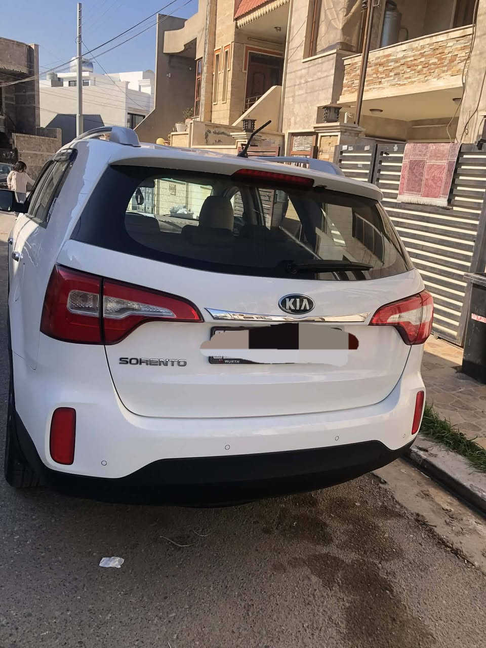 سياره سورنتوابيض موديل ٢٠١٣ وجه ١٥ اربيل دولي باسمي فول  كشن كهرب بدون صبغ٠محرك ٢٤٠٠ السعر ١٦٥  وبيها مجال ويرهم مراوس حسب الاتفاق٠السياره وضع شركه اتصل وتدلل ***********
