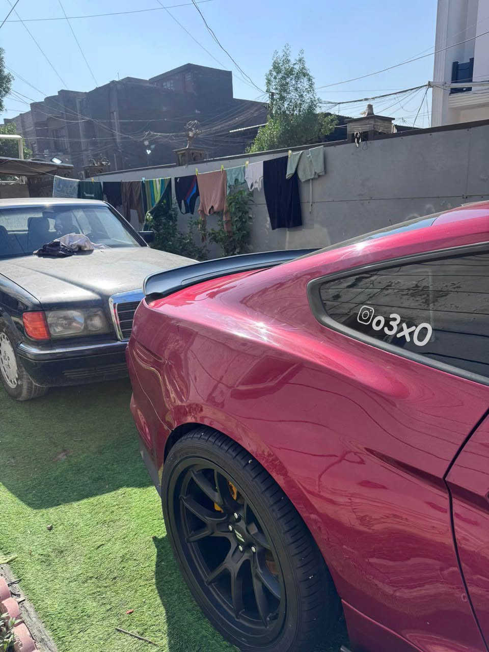 السلام عليكم 
موستنك ايكو بوست 

2016 
-بيها دعاميه ار تي ار 
-ويل 20 جديد 
- بوليش 
- غرفه كلها جديده 
- يعني سياره حلوه ونظيفه خير من الله 
حادثها جاملغ السايق وخشم البنيد ( بدون دواخل )  والجامع الأيسر كبير من امريكا وهنا عندي ضربها ابو دراجه الجاملغ الخلفي صـار بيها صبغ على كد شبر تقربيا  ( ابيع حزام) مكاني بغداد الدوره 
هذا رقمي *********** بغداد, العراق
