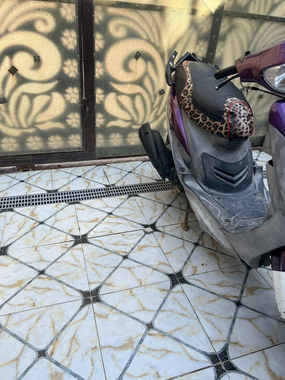 للبيع ماكس قجمه ختم واحد كلجات رياضي دراجه جاهزه 
سعر500وبيه مجال قليل المو شراي لا يراسل 
***********
مكان قرنه شرش
