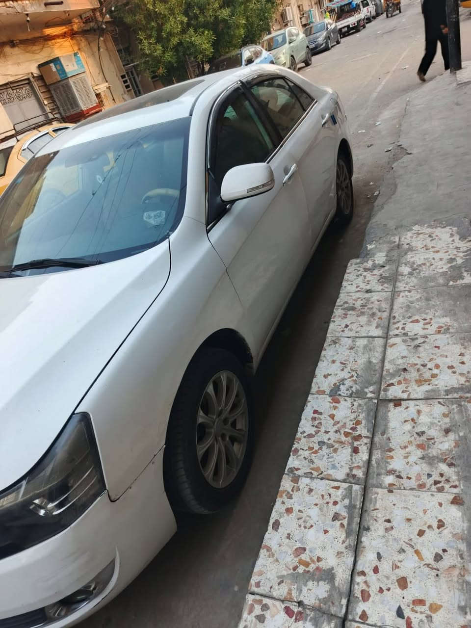 ام گراند موديل ٢٠١٣ محرك ميتسوبيشي 2400 گير محرك تبريد كفاله سنويه بسمي گير محرك تبريد كفاله خير من الله بيها صبغ بل دواير مال الچاملغات 
السعر ٦٩ بيها مجال مكانها بغداد شارع حيفا للتواصل ***********
