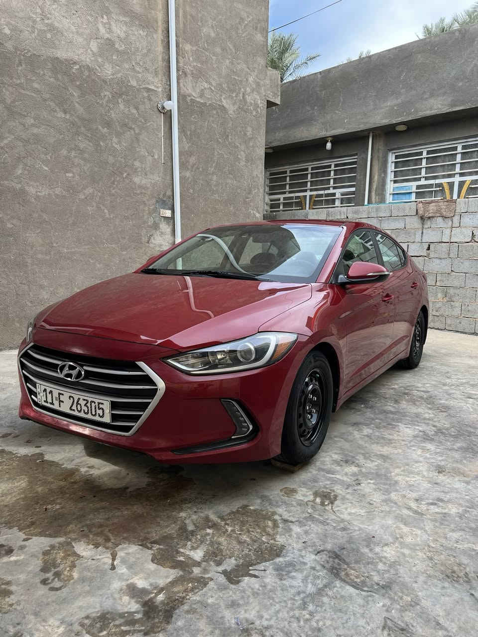 من رخصت الادمن المحترم 
للبيع سياره نوع الانتره  موديل 17امريكي ماشيه 144حقيقي رقم بغداد سنويه 30
موصفات 
تحكم ستيرن جهتين 
حاكيه 
مثبت سرعه 
مانع انزلاق
شاشه +كامره +حساس امامي خلفي
رداد بل مري 
أشاره بل مري
حجم المكينه 2000 مامفتوحه 
كير مامفتوح 
تخم تاير جديد 
حداديه 100%
الضرر
جاملغ امامي حادثه بدون دواخل بدون فتح وبيه جوه قبق البانزين رشه اثر شخط بل عراق والباقي لابارد ولا رصعه سياره تخبل بل خير عل ياخذه 
السعر  122وبيه مجال اي ستفسار اتصال 
***********
