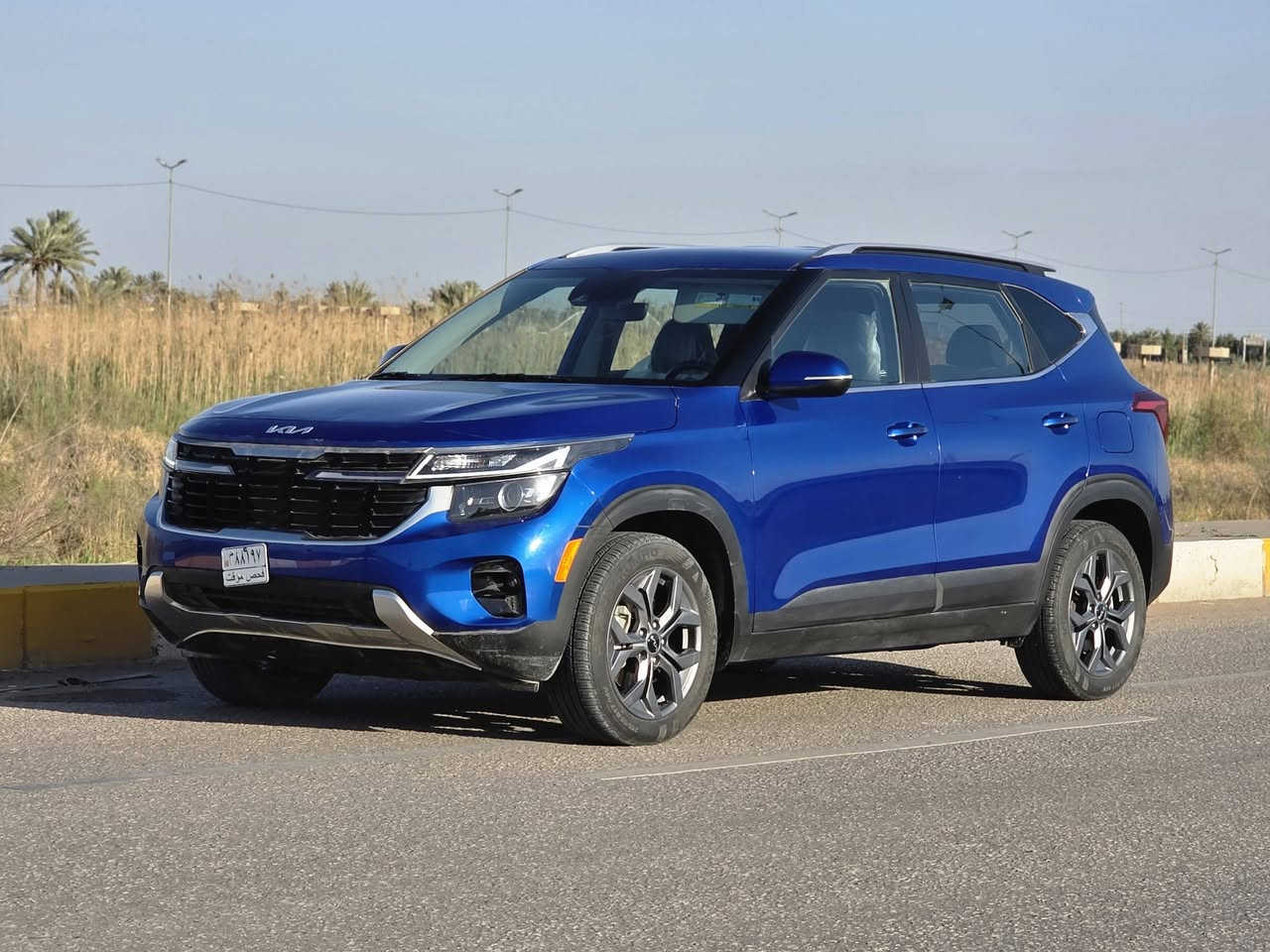 كيا سلتوز موديل 2024 وارد امريكي 
محرك 2000 دوش 
ماصفاتها نص فول 
بصمه - تشغيل عن بعد - فور ويل - تبريد قطعتين - تدفئة كشنات 
وبقية الموصفات المعروفة 
حادثها فقط دعاميه مبدله نفس اللون 
بيها اربع اصابع خشم البنيد بارد 
تصليح اصلي 100%
بدون فتح بدون صبغ 
بدون رقم سعر 158 وبيها مجال 
مكاني بابل مركز المدينة 
***********
