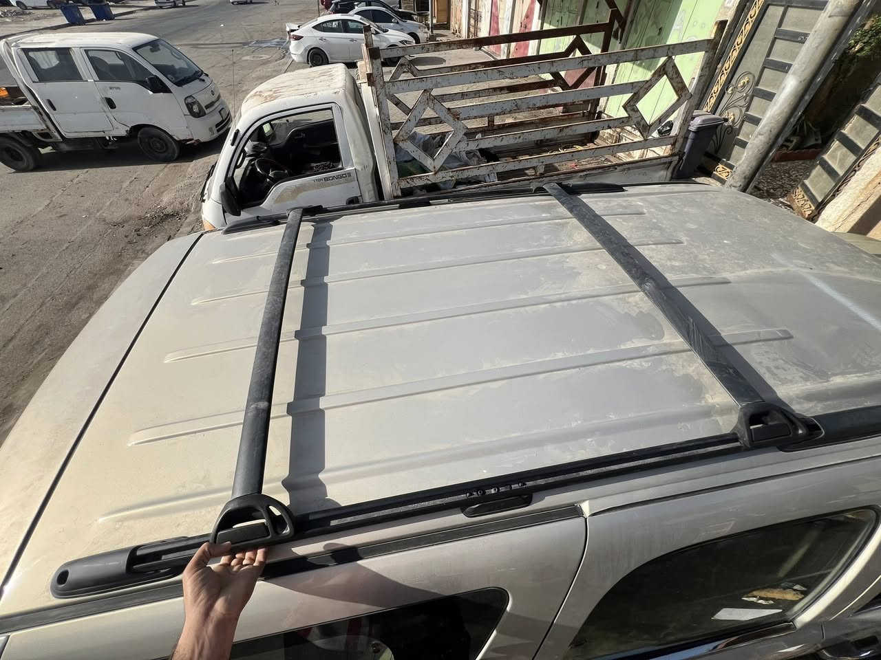 السلام عليكم من رخصة الادمنية سيارة شوفرليت تاهو موديل 2009  LT  اللون شمباني أو ذهبي وراد خليجي السيارة أدوات أدوات السيارة وكما موضح بالصور السيارة كفالة عامة لا كص ولا ضربة ماعدة بس الدعاميات السيارة تحتاج ترتيب فقط مكان السيارة محافظة البصرة أتعهد من السرقة والإنتربول سعر السيارة 90 ورقة وبيه مجال لا أتواجد على الفيس فقط واتساب أو اتصال على الشريحة ***********
