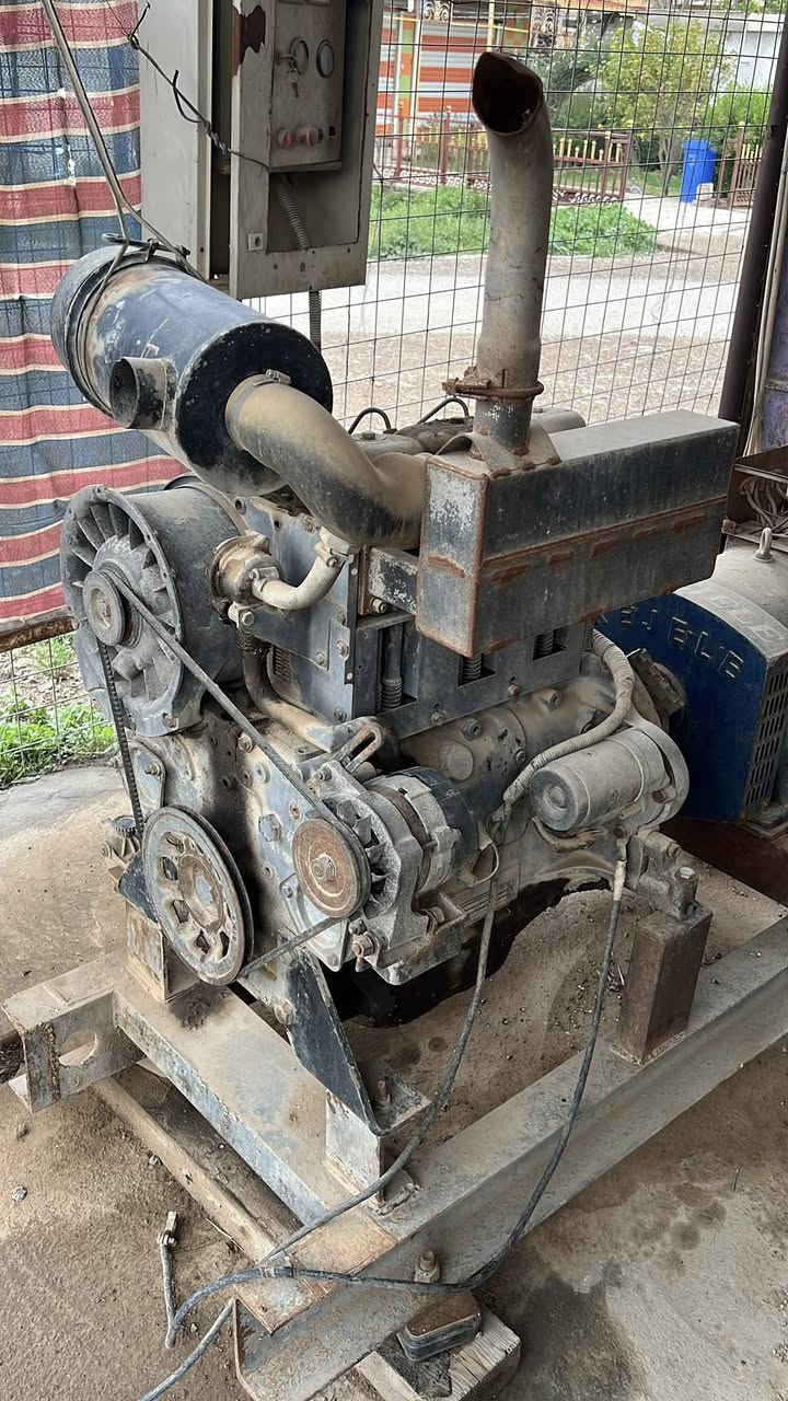 السلام عليكم مولد دويز ٣بستم صاروخ بلادي برغي مامفترح بي مولد خير مالت الله راس التوليد ١٢٠امبير 
للبيع السعر ٣٥ ورقة 
العنوان ديالى شهربان قرية الحساوية 
***********
