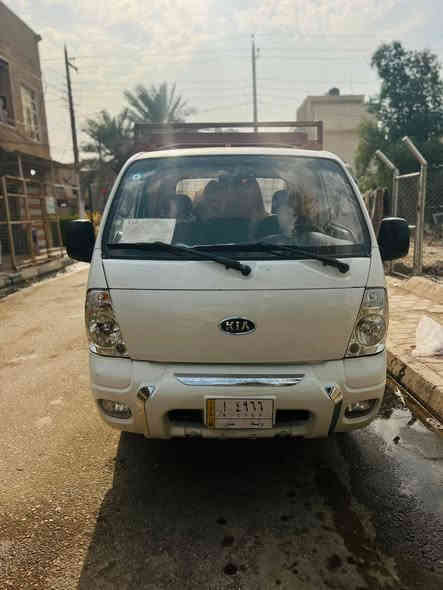 كيه بنكو حمل 2700 مديل 2010 صدر جديد هزه جديده تايرات نضيفه كهربائات جديده محجر جديد وياه كير محرك كفاله شاوصي كفاله سياره انكر سويج وكبل لشارع 
رقم ***********
