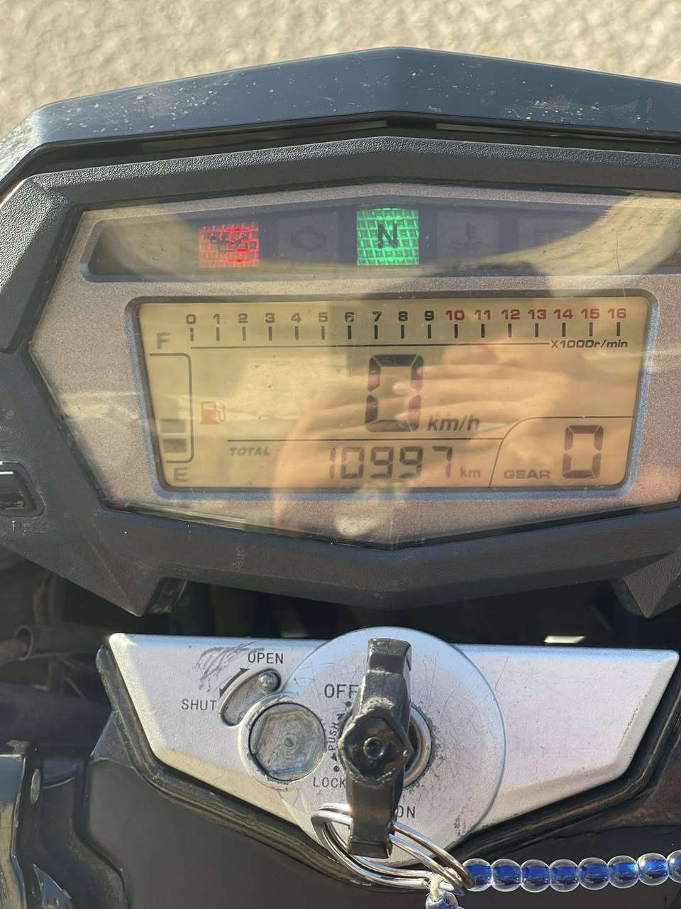 السلام عليكم دايوان خفاش دراجة جديدة بمعنى الكلمة مديل2023 دراجة نضيفة او جانت بلخذن ماشية بس 10الاف برغي مامفتوح بيهة لاستفسار *********** مكاني كربلاء سيف سعد السعر 1600 او بيهة مجال بسيط
