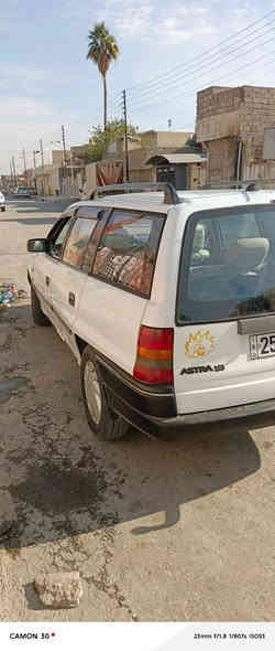 ستره ستيشن موديل 1992
حجم 16 
كابون بازين بيه 
به صبغ بس بل داير 
كابريته دوش 
شرط لا صرف ولا نفخ 
مكان موصل 
السعر 48 و بيه مجال قليل 
اتصال ***********
