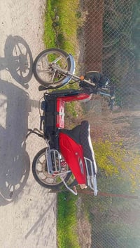 دراجه شحن للبيع كهربائياته شغاله  البطاريات على الفحص  السعر 400 وبي م...