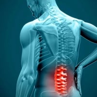 ماهو العلاج الطبيعي لمريض الانزلاق الغضروفي؟   يُعتبر من أهم الطرق غير...