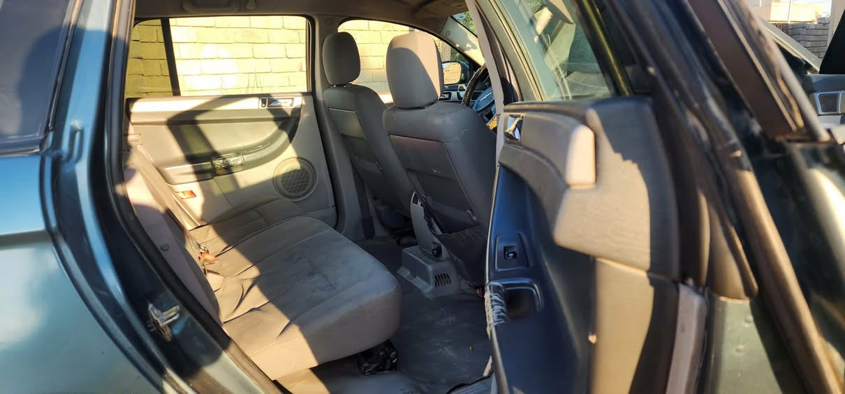 بيع او مراوس حسب القناعه كرايسلر باسفيكا 2007
وارد امريكي 
ضرر جاملغ الأمامي 
6 سلندر  4000

كير اوتو 
تبريد نقص بيه فقط كمبريس  
شرط التحويل 
وماعليها غرامه 
وتريك وين ماتريد 
***********
مكان السياره بيجي 
السعر 55 وبيها مجال
