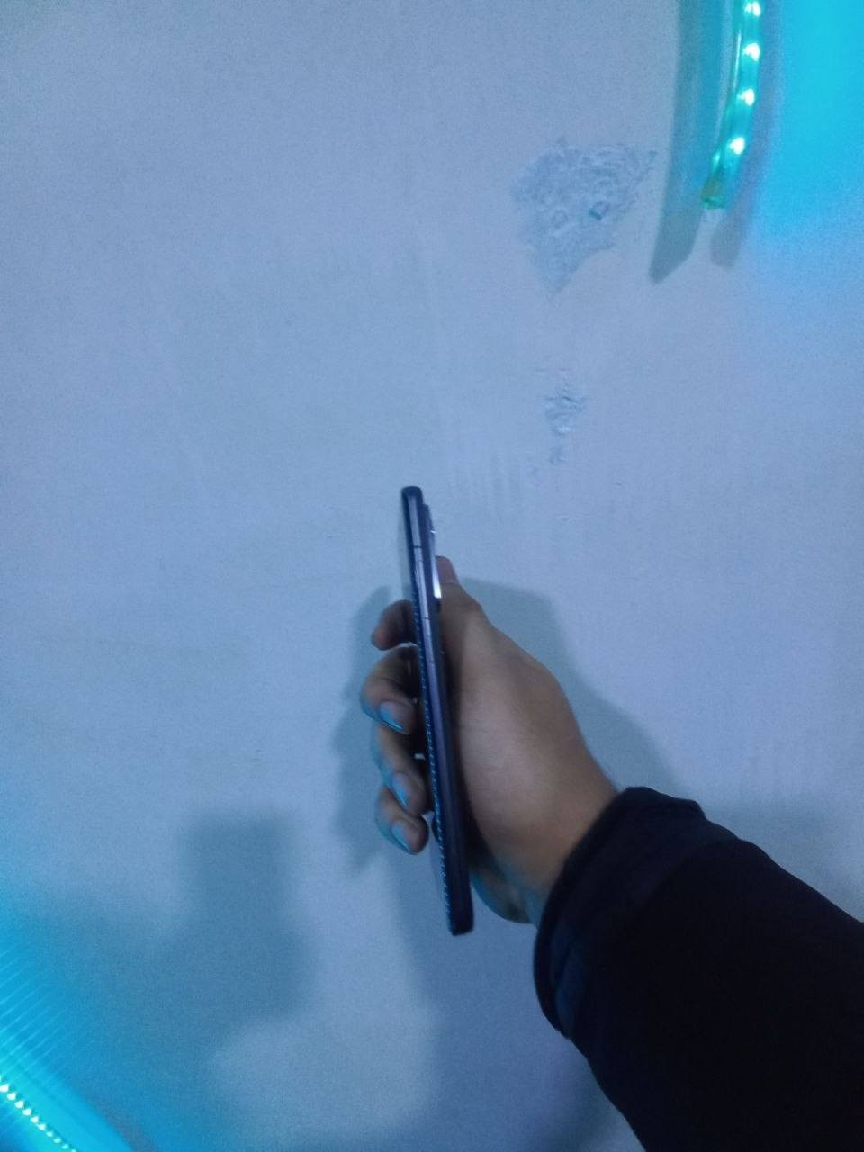 xiaomi 12  پاشای کامێرا
رام24 
زاکیرە 256گێگا
2سیم  5g وایفای 5g 
120 هێرتزشاشەی فول دیقەی 2k. نەکراوە. خاوێنی %98 
سەپۆرتی 67wat  شەحن. کامئرای زۆر جوان و ناوازەی ڤیدیۆ تۆمار کردن 8k  دەبڵ سەماعە
Snapdragon 8 Gen 1
فول فول مواسەفات نرخی 300 هەزار لەهەولێرم. گۆرینەوەش دەکەم بە شتێک بەدڵم بێت. أربيل, العراق


**إذا كنت صاحب هذا الإعلان وتريد حذفه لأي سبب، رجاءا أرسل رسالة إلى الدعم الفني**