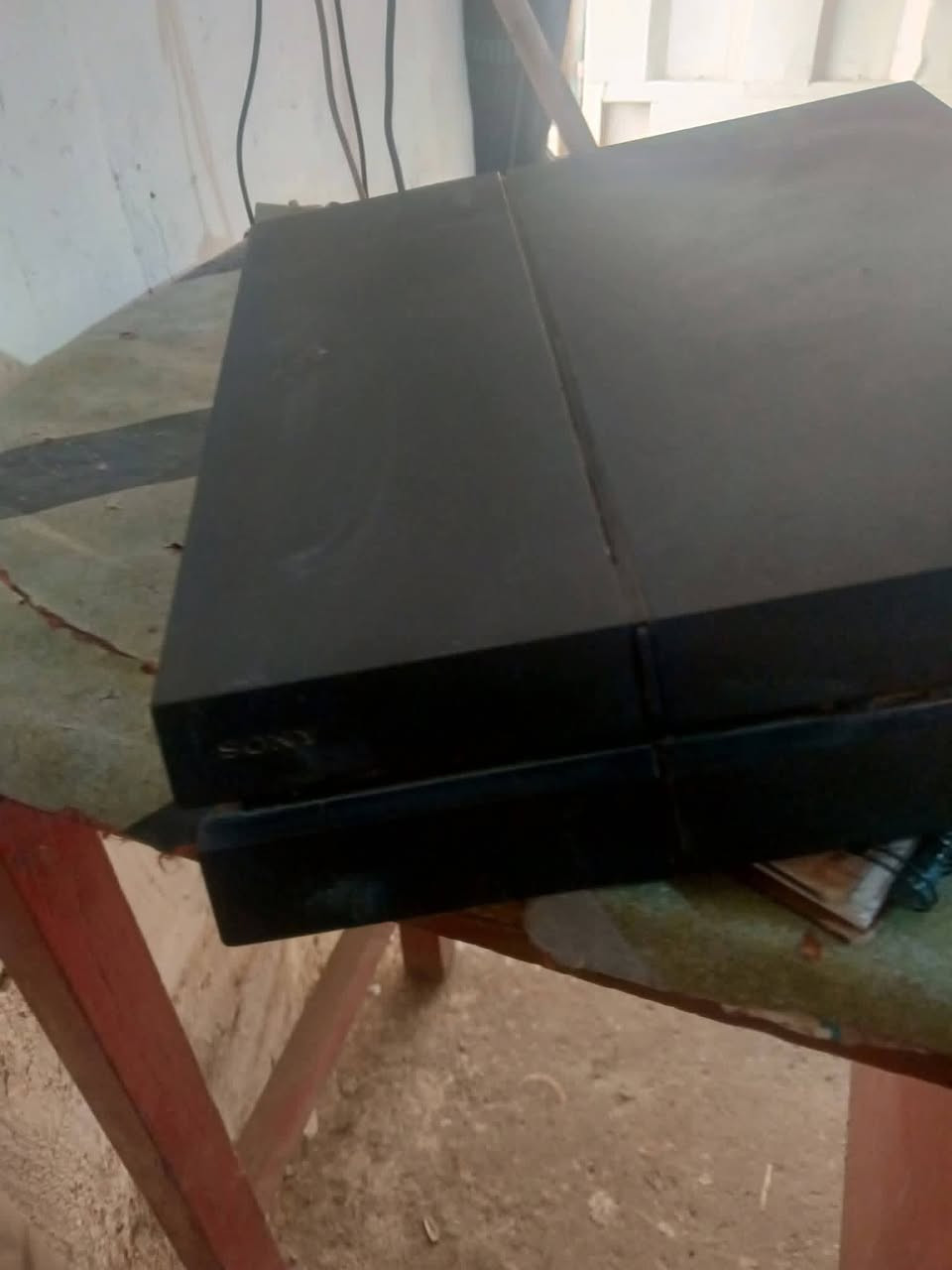 السلام عليكم يوجد غراض للبيع
بلي ستيشن فور نوع فات نضيف استخدام شي قليل سعره 180وبي مجال شي قليل يوبي اس للبيع سعر 90وبي مجال مثل ما موضوح كدامك طباخ مال فلافل80وبي مجال للاستفسار الاتصال على الرقم ***********
