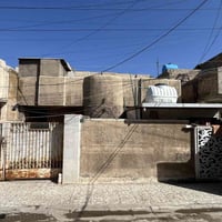 عقار للبيع المساحه 135متر الواجهة 9 متر النزال 15 متر يرهم ترميم اوو ت...