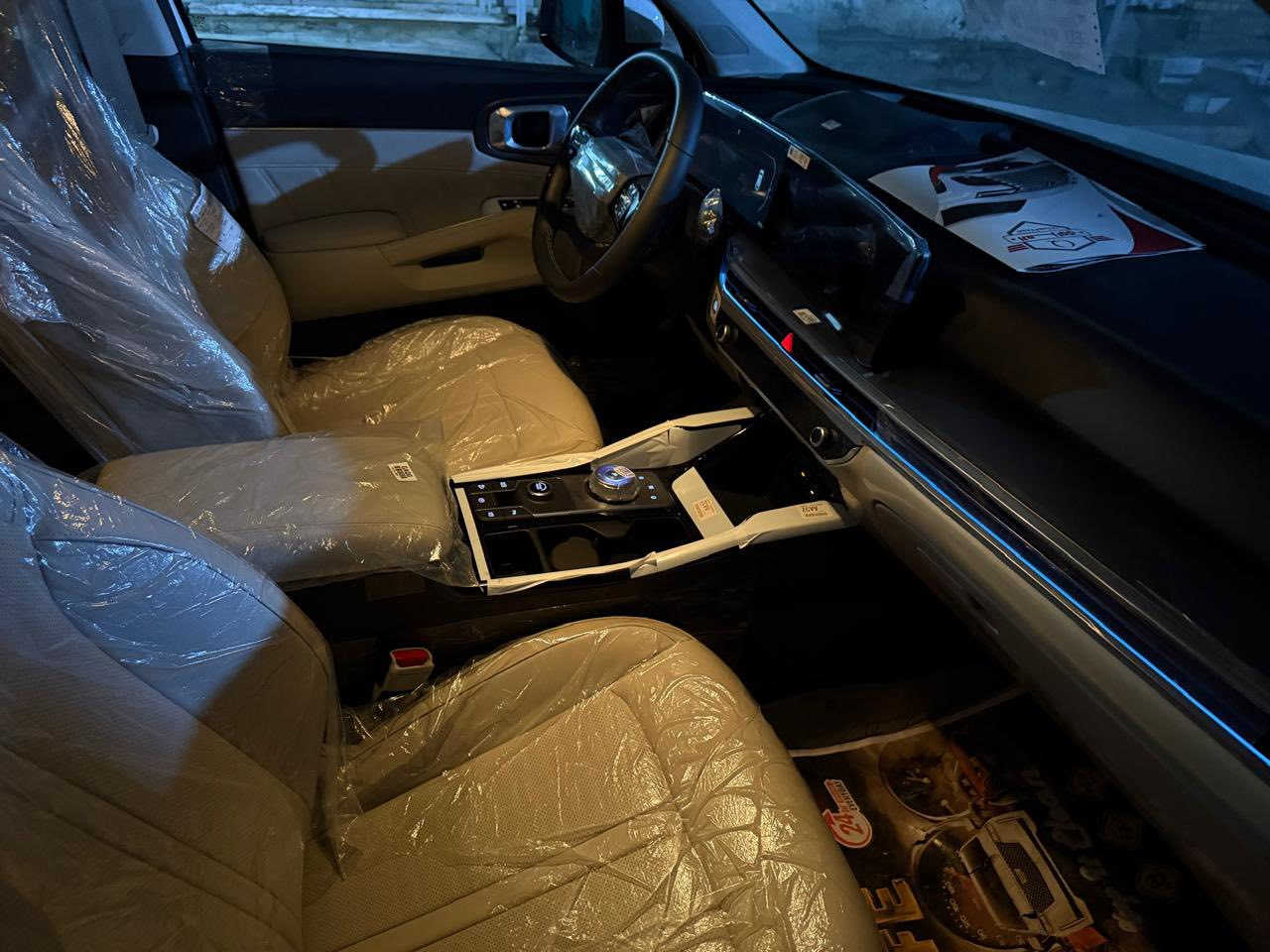 للبيع سورنتو موديل 2026 زيزووو  مرقم بغداد ام الضمان  

المواصفات 
—————————————
كراسي كهرباء 
كشنات جلد 
محرك 6
7 راكب
ويل 20 
داتشو 
إضافه إلى باقي الموصفات المعروفه 
السياره كفاله عامه من الرصعه والجكه والشط ومن كل شي 
السعر 34 الف دولار وبيها مجال 
للاستفسار 
***********
المكان ذي قار - الرفاعي
