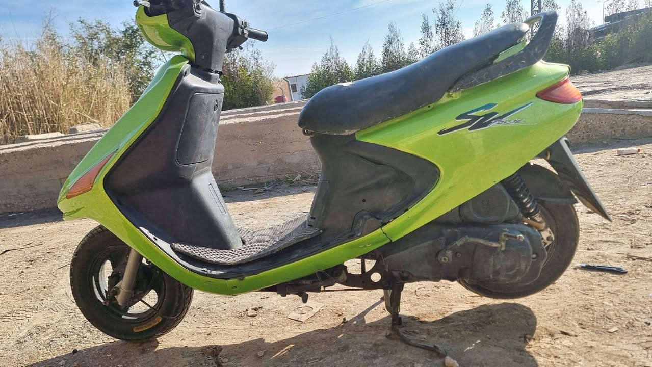 سلام عليكم
فراشه مكفول محركها من الفتح كولا شغاله شلعه معدل تراي وين متحب 
مكانها الهاشميه الدبله ***********
للعلم دهنها كله امزويل ب١٤ الف
