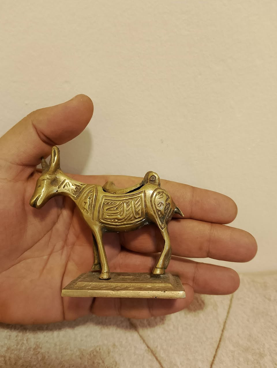 سلام عليكم للبيع نحاسيات تحف انتيكة
متوفر توصيل كل محافظات العراق 5


**إذا كنت صاحب هذا الإعلان وتريد حذفه لأي سبب، رجاءا أرسل رسالة إلى الدعم الفني**