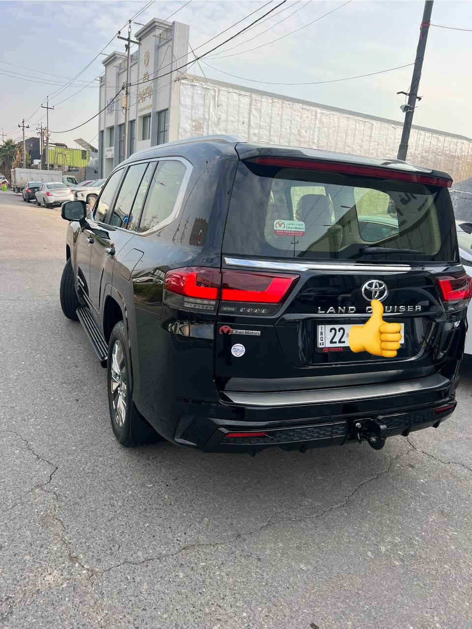 السلام عليكم 
للبيع 
النوع : LAND CRUISER 
الفئه : VX  LIMITD  BLACK  
الموديل :2024 
شركه : SAS ساز ام الضمان 
عداد المشي : 15 الف 
كفاله عامه
السياره مميزه جدا 
مواصفات السياره : تجي فول واحد على واحد كامرات 360 درجه كشنات الخلفيه كهرباء رادرات 360 درجه اربع وضعيات قياده 
***********
