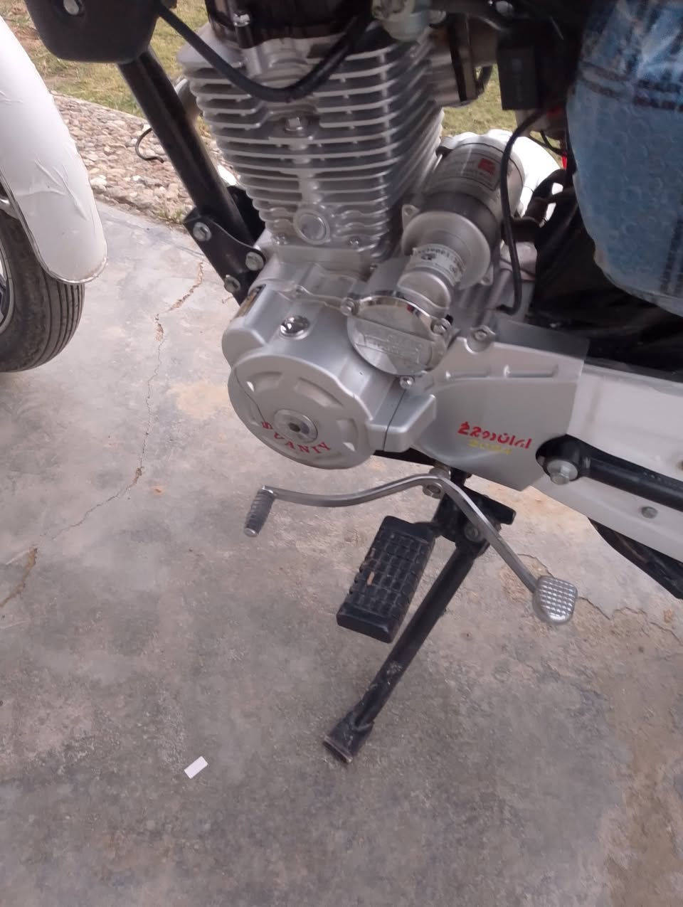 تم اعاد النشر بسبب الوعود الكاذبه
دراجه سيفان 
موديل 24
كفاله عامه 
السعر 725وبيهة مجال بسيط


**إذا كنت صاحب هذا الإعلان وتريد حذفه لأي سبب، رجاءا أرسل رسالة إلى الدعم الفني**