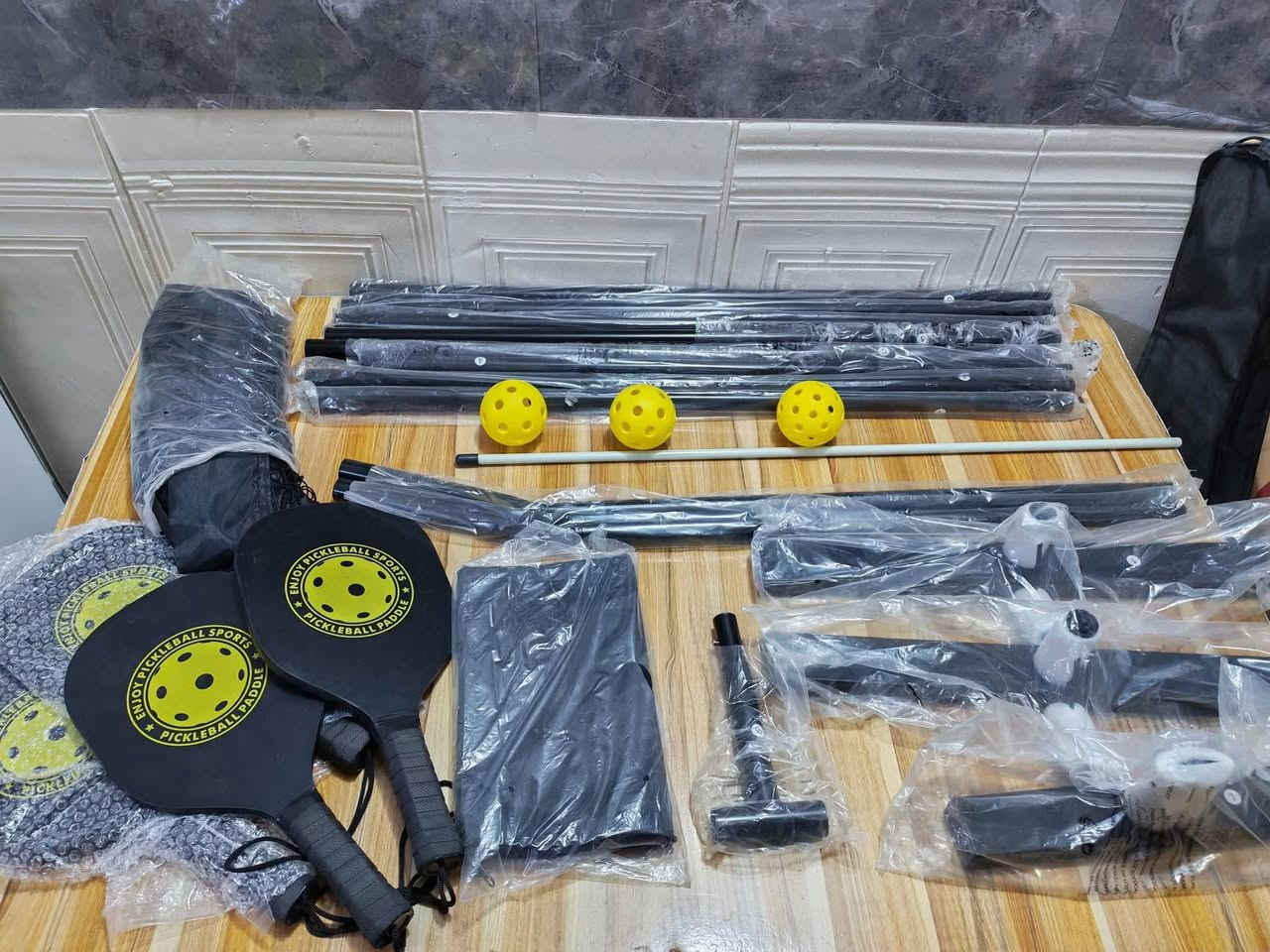 تجهيزات كامله لعبة 🎾 بيكل بول محمول يتضمن 🥅شبكة مقاس 670*92 وقابله لتعديل  ومضارب من ماركة HZE عدد 4🏓  وكرات عدد 3🥎 وحقيبة حمل.
السعر 50 الف  🏸🎾⚾🏓
تجهيزات كامله لعبة 🎾 بيكل بول محمول يتضمن 🥅شبكة مقاس 670*92 وقابله لتعديل  ومضارب من ماركة HZE عدد 4🏓  وكرات عدد 3🥎 وحقيبة حمل.


**إذا كنت صاحب هذا الإعلان وتريد حذفه لأي سبب، رجاءا أرسل رسالة إلى الدعم الفني**