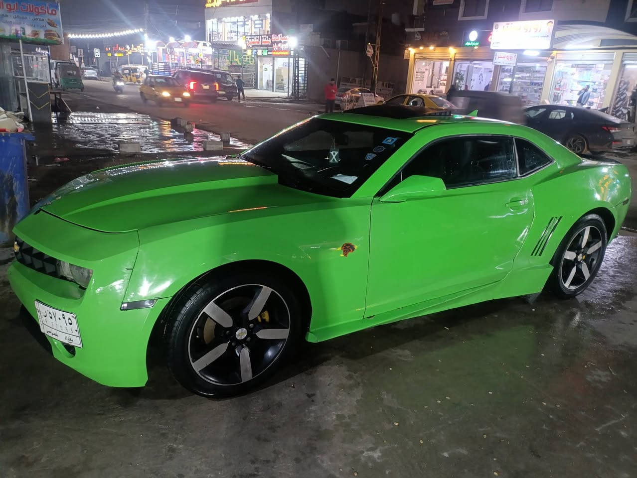 كمارو 2012 RSضرار جاملق خلفي
كير و محرك واكسل كفاله حجم 3600 سته سلندر 
شواصي و لغد و تكم و حوض كله كفاله شرط  
السياره مصبوغه عام 
صدر خلفي امامي بحاله جيده
مكينه وگير صار شهرين شديتهن مكفولات 
تدفئه تبريد
شاشة اعطال 
اكسل جديد قبل يومين شديته 
اجرائاتها كامله صفرت غراماتها و يوم الثلاثاء الحجز مالتها  اسوي الهزه واستلم  لوحات جديده وسنويه بسمي واللي ياخذها ويريد گبل باسمه اني حاضر 
تاخذ سياره مصفره غرامات ورقم جديد وسنويه جديده 
سياره حلوه حيل الله شاهد احلى من الصور  
السعر المطلوب 70 بيها مجال شراي مكان بغداد ***********
