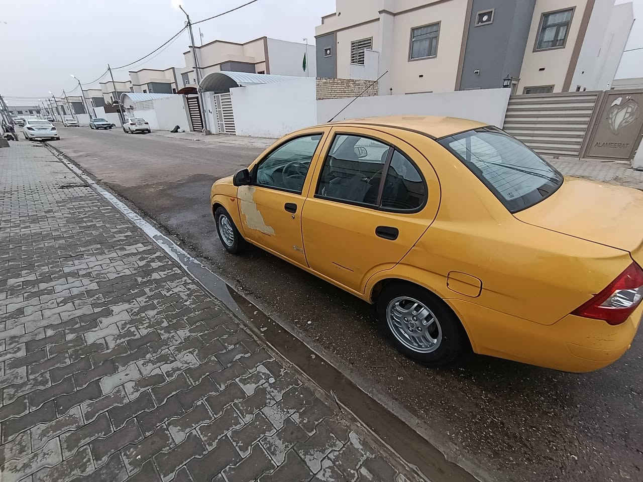 السلام عليكم طيب 2017 بونيت شاملغ مبدل سياره جاهزه تخون تاير حداديه تبريد شغال بشرط ما بيها اي دواخل 
سياره باسمي بشرط التحويل السعر 37 وبيها مجال 
عنوان نجف رقم التليفون ***********
