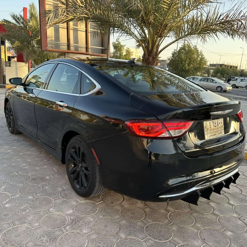السلام عليكم 
كرايسلر C200 اسود
محرك 2400
موديل 2016 
رقم نجف بأسمي 
حادث صبغ قطعة وحدة فقط ( جاملغ خلفي جهة السايق ) 
صور حادث امريكا بالمنشور
وبيها كرت بالجنطة وبالبنيد على كد شبر بسبب شخوط 
جميع الايرباكات سليمة
تبريد فول 
ماشية 87 الف ميل ( 141 الف كيلو ) 
مواصفات شاشة كبيرة لايتات لد ويل اسود بلاد وباقي المواصفات المعروفة
القمارة بيها شخوط وغلفتها 

السعر 95 ورقة
المكان \ النجف 
 
التواصل على الوتساب او الاتصال 
***********
