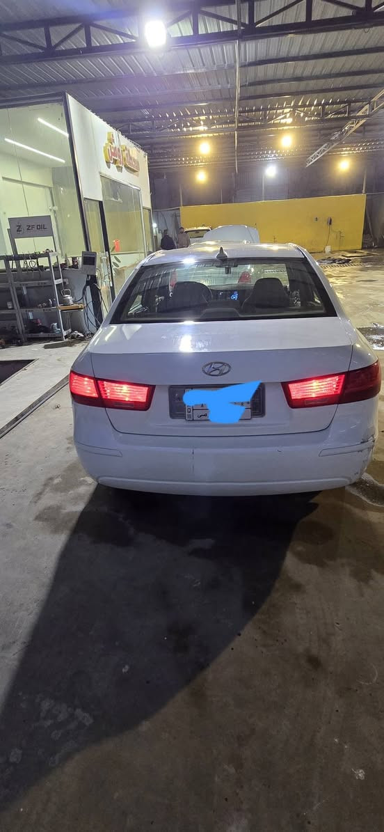 سلام عليكم عندي سيارة سوناتا ٢٠٠٩وارد امريكي محرك ٢٤٠٠كلش نظيفة ضررها جاملغ خلفي وصبغ حزام ***********/***********
