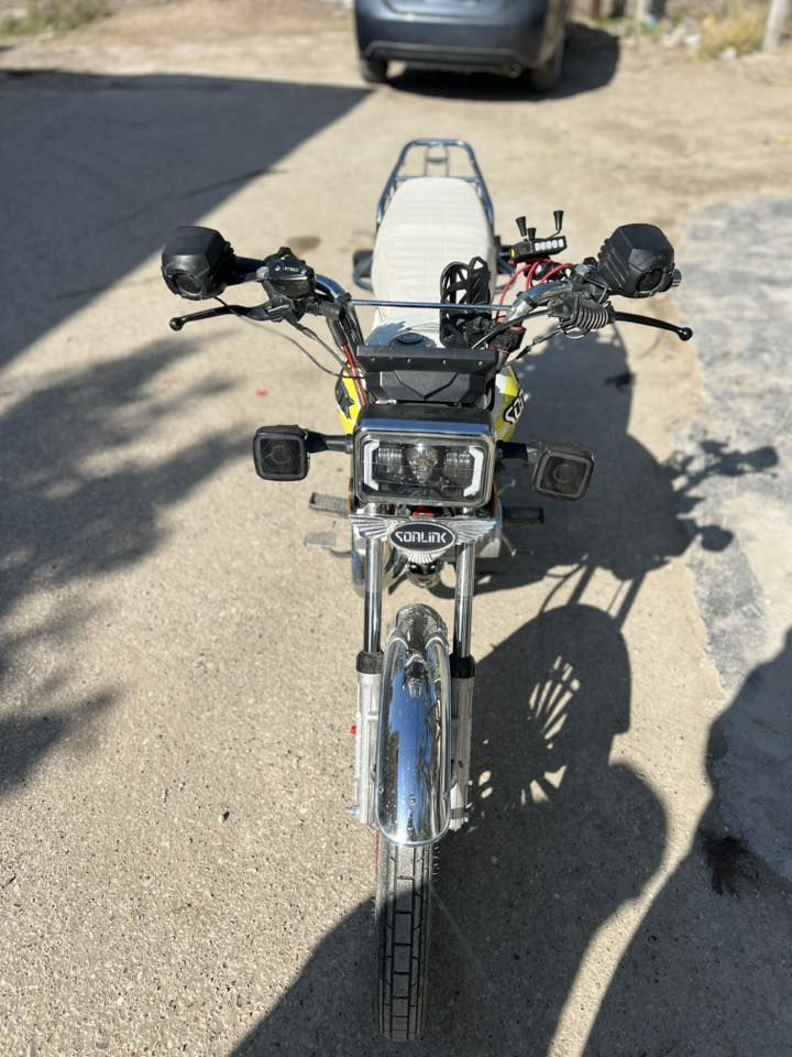 دراجه سيفان موديل 25دراجه نضيفه كهربائيات شغاله وياها ورقه معرض مكينه 150 خير من الله السعر 800 وبيها مجال بس الشراي يتصل ***********
